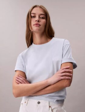 T-shirt larga com logótipo bordado
