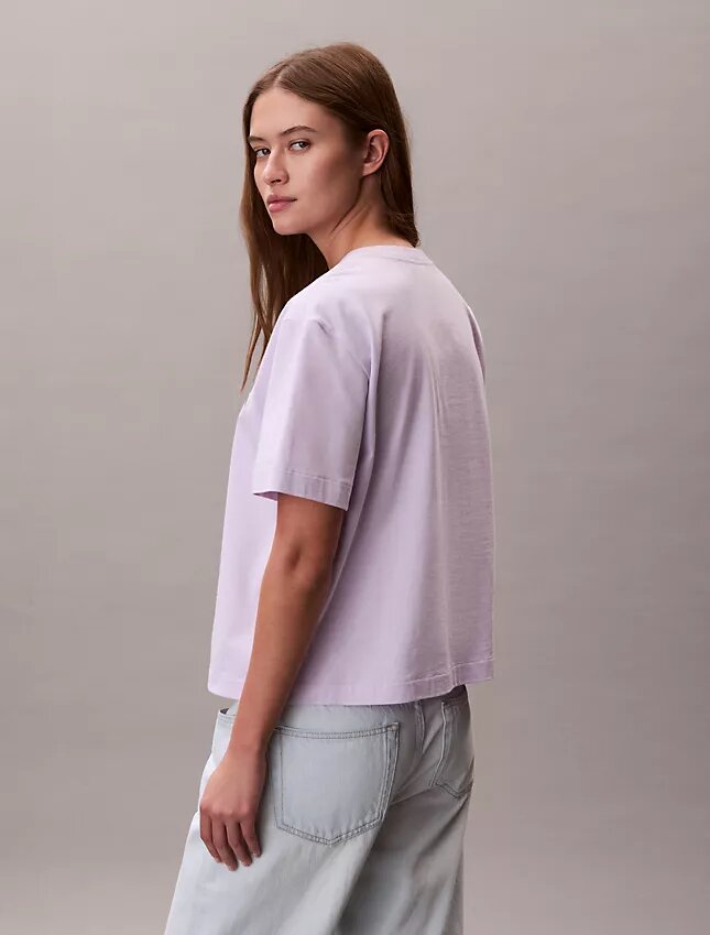 T-shirt larga com logótipo bordado T-shirt larga com logótipo bordado