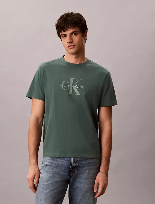 T-shirt Monologo com lavagem ácida T-shirt Monologo com lavagem ácida