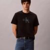 T-shirt Monologo com lavagem ácida T-shirt Monologo com lavagem ácida