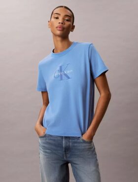 T-shirt Monologo com lavagem ácida