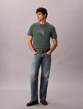 T-shirt Monologo com lavagem ácida