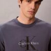T-shirt Monologo com lavagem ácida T-shirt Monologo com lavagem ácida