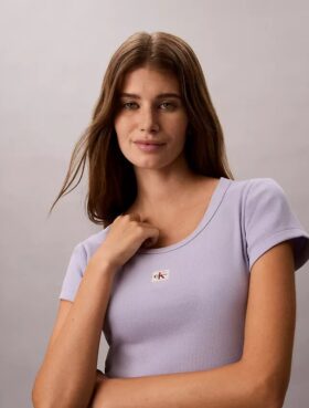 T-shirt Monologo Slim em tecido