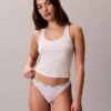 Thong com logótipo icónico