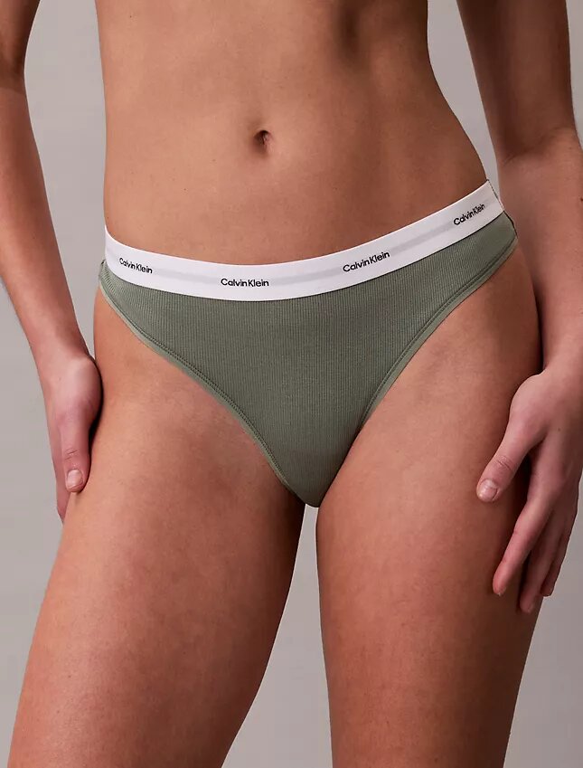 Thong em malha elástica de algodão Thong em malha elástica de algodão