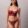 Thong em renda floral preta da CK Black