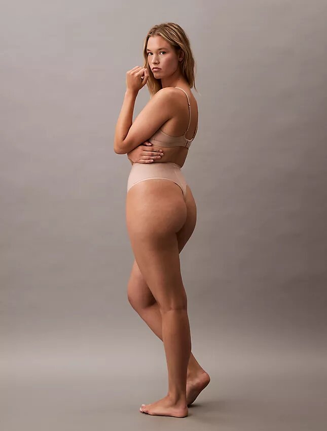 Thong modeladora Second Skin Thong modeladora Second Skin