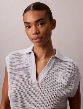 Top curto em croché com Monogram