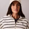 Top curto em felpo com Monogram às riscas