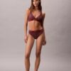 Top de Bikini triangular com costas em V e logótipo moderno