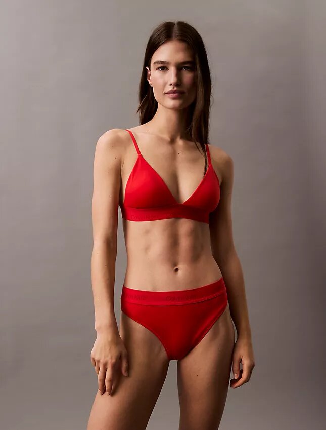 Top de bikini triangular com logótipo moderno Top de bikini triangular com logótipo moderno