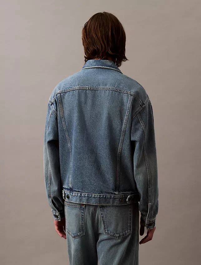Trucker Jacket em Denim dos anos 90 Trucker Jacket em Denim dos anos 90