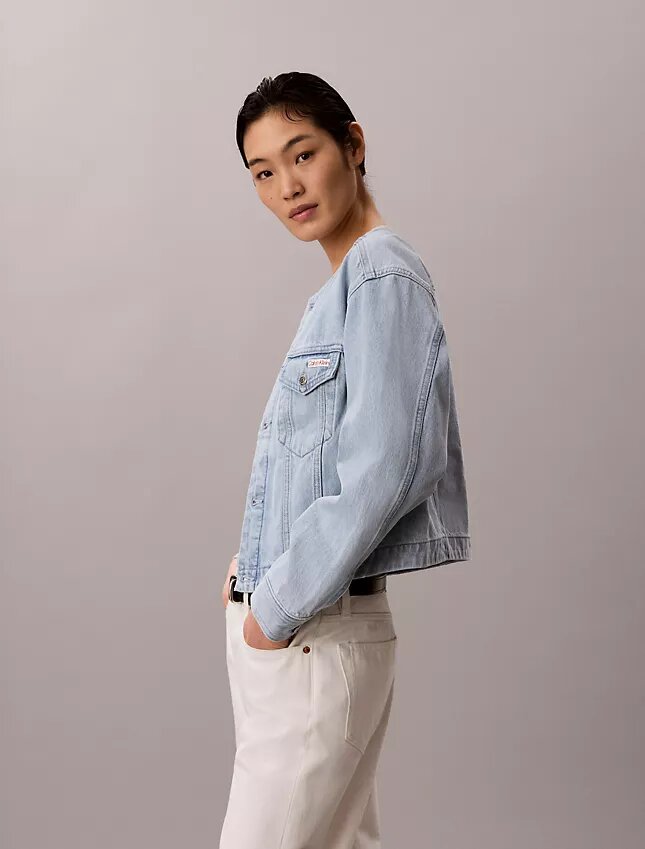 Trucker Jacket em ganga curto sem gola Trucker Jacket em ganga curto sem gola