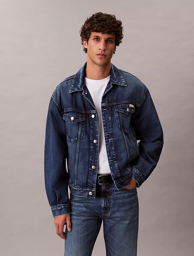 Trucker Jacket em ganga dos anos 90 Trucker Jacket em ganga dos anos 90