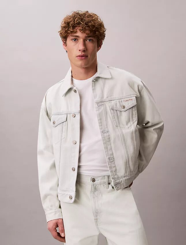 Trucker Jacket em ganga dos anos 90 Trucker Jacket em ganga dos anos 90