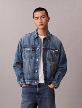 Trucker Jacket em ganga dos anos 90