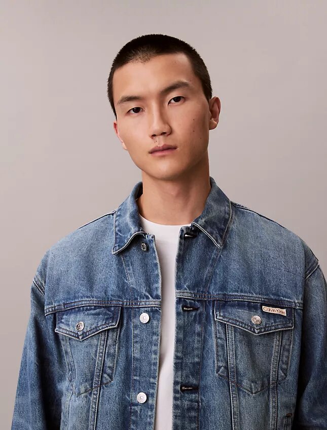 Trucker Jacket em ganga dos anos 90 Trucker Jacket em ganga dos anos 90