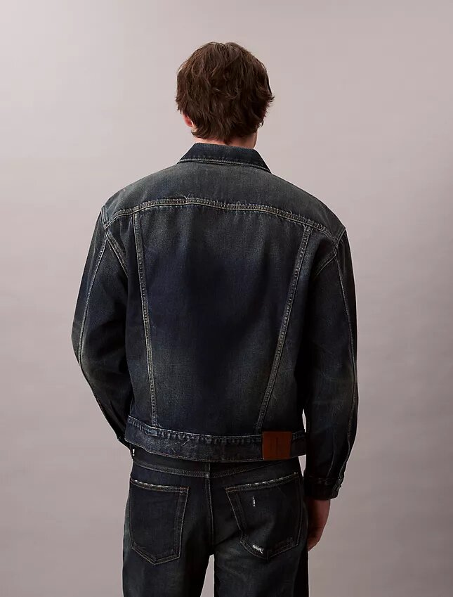 Trucker Jacket em ganga dos anos 90 Trucker Jacket em ganga dos anos 90
