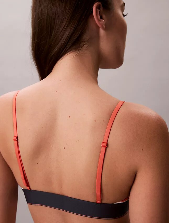 Unlined Bralette em microfibra elástica com Monogram gráfico Unlined Bralette em microfibra elástica com Monogram gráfico
