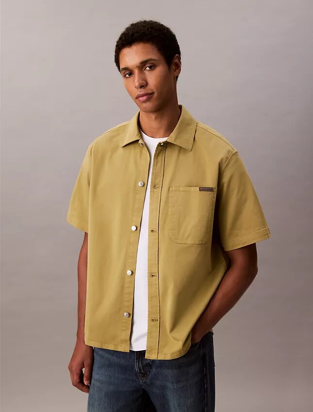 Utility Shirt Descontraída com Botões Utility Shirt Descontraída com Botões