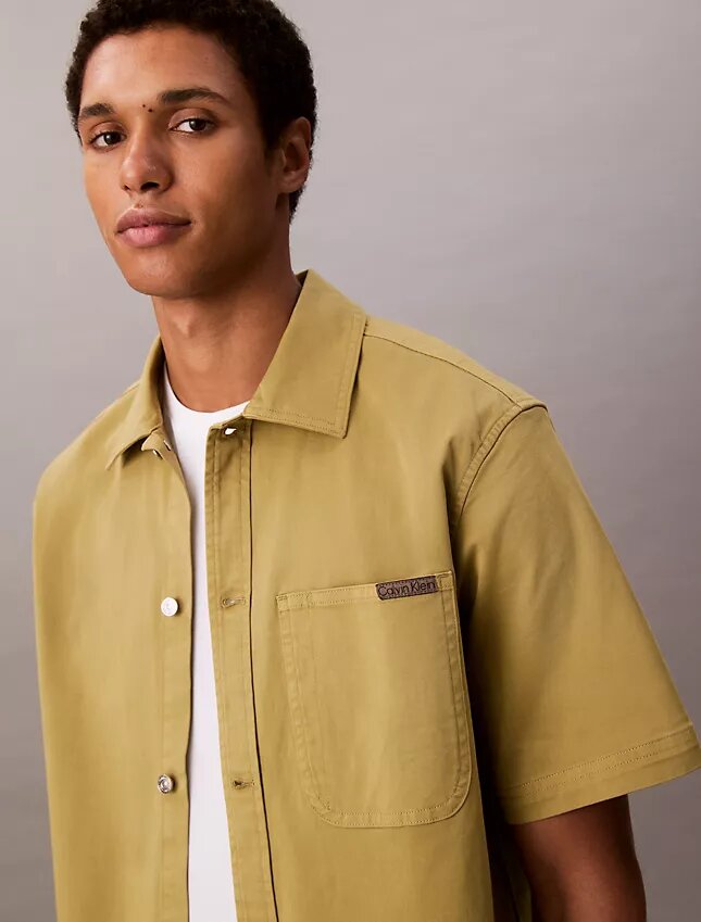 Utility Shirt Descontraída com Botões Utility Shirt Descontraída com Botões