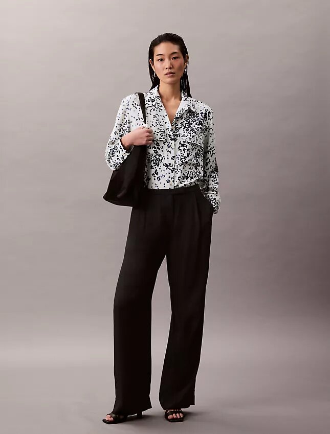Utility Shirt descontraído com botões e estampado Utility Shirt descontraído com botões e estampado