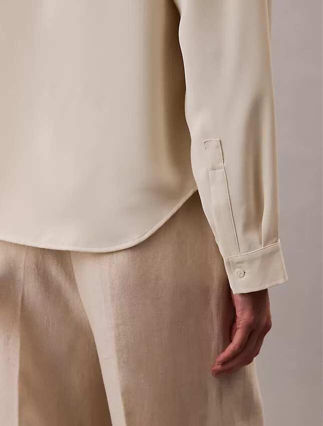 Utility Shirt descontratada com botões Utility Shirt descontratada com botões