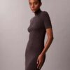 Vestido de malha com canelado em mistura de lã merino e lurex Vestido de malha com canelado em mistura de lã merino e lurex