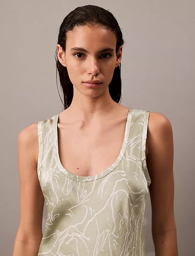 Vestido Midi com Estampado de Cetim Amasse Vestido Midi com Estampado de Cetim Amasse