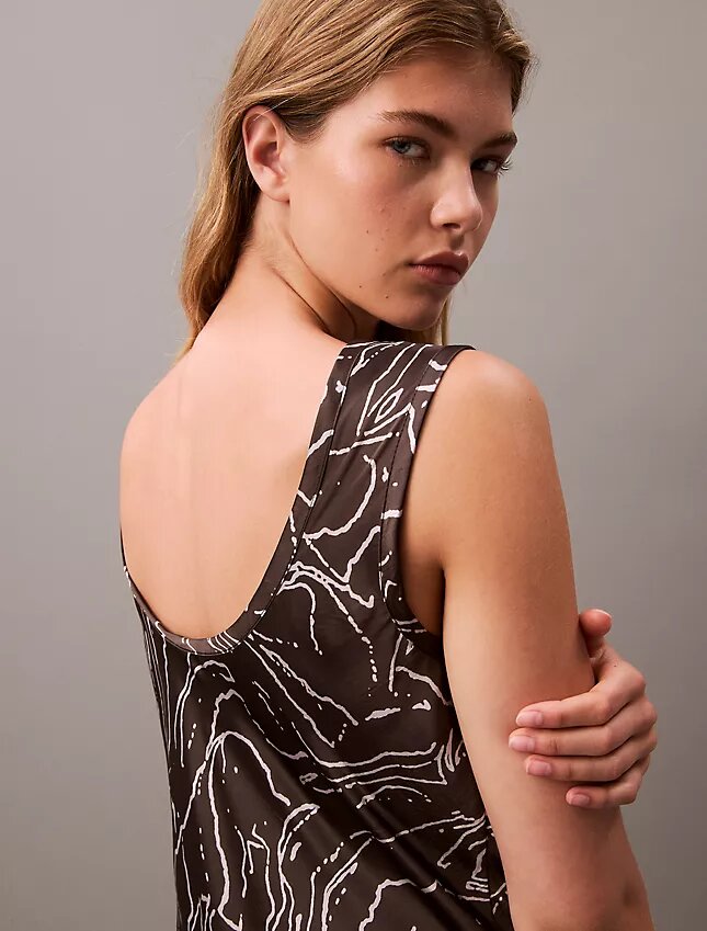 Vestido Midi com Estampado de Cetim Amasse Vestido Midi com Estampado de Cetim Amasse