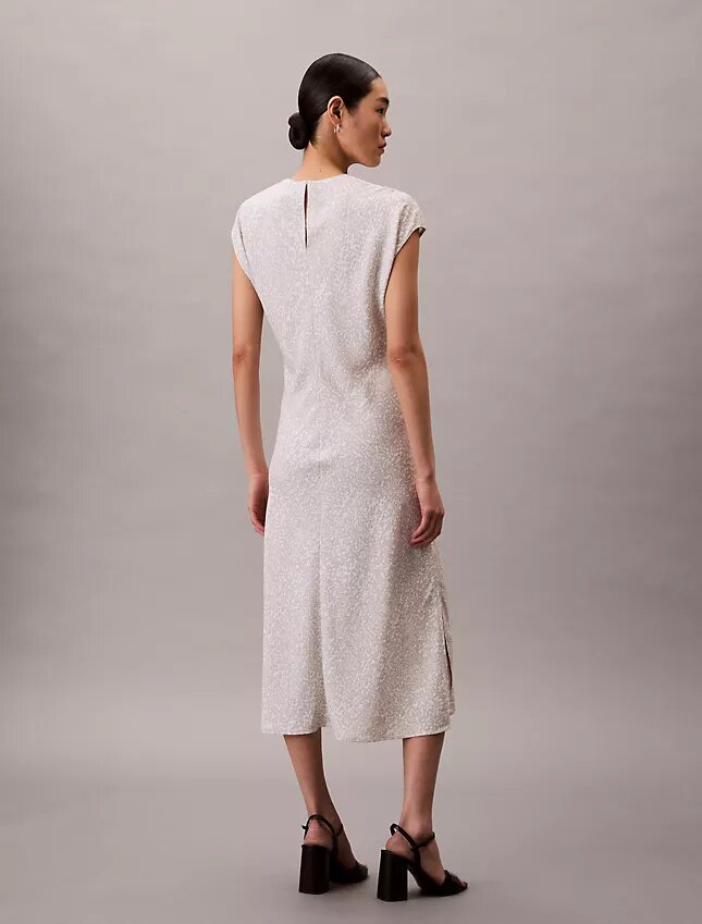 Vestido Midi Estranjo Estampado Vestido Midi Estranjo Estampado