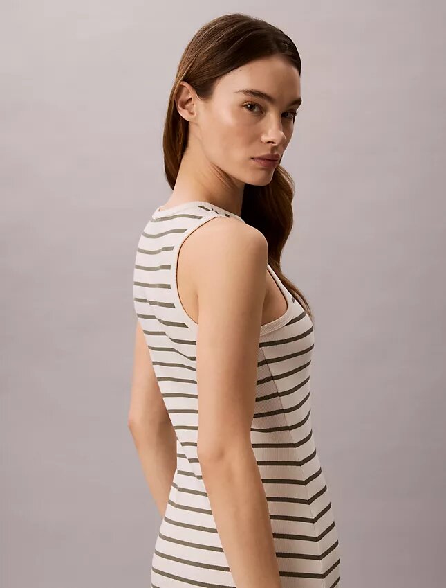 Vestido Midi Monologo com Risca Canelada Vestido Midi Monologo com Risca Canelada