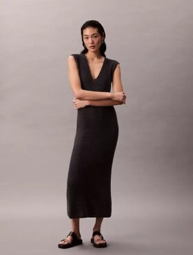 Vestido midi sem mangas em malha