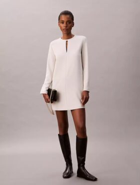Vestido mini de crepe à medida