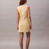 Vestido mini sem mangas com logótipo gráfico Vestido mini sem mangas com logótipo gráfico