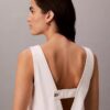 Vestido reto em Denim com decote em V Vestido reto em Denim com decote em V