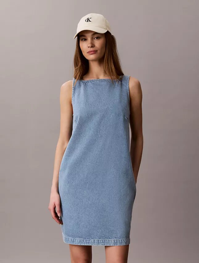 Vestido reto em Denim com decote em V Vestido reto em Denim com decote em V