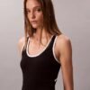 Vestido sem mangas com acabamentos em blocos de cor