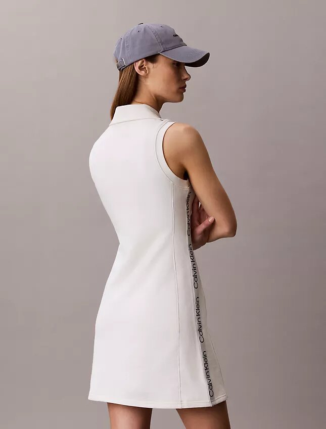 Vestido sem mangas com fecho de correr de 1/4 em malha felpuda Vestido sem mangas com fecho de correr de 1/4 em malha felpuda