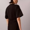 Vestido T-shirt com logótipo em malha interlock Vestido T-shirt com logótipo em malha interlock